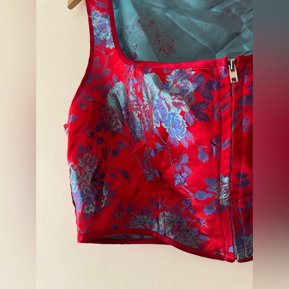 NWOT PrettyLittleThing Red and Blue Satin Oriental Zip Front Corset Crop Top - Picture 3 of 9